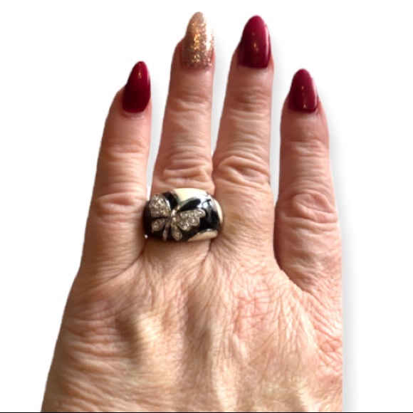 💟 Sale 2/$15 💟 🆕 Butterfly Ring…NWT!!! - Picture 2 of 4